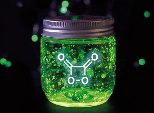 1,2-Dioxetandion, ein cyclisches CO2-Dimer